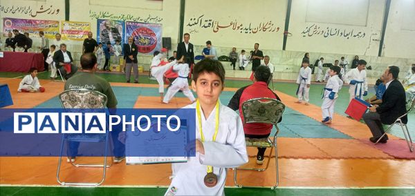 برگزاری مسابقات قهرمانی کاراته سبک شوتوکان در قائمشهر