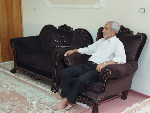 دیدار اعضای انجمن اسلامی هنرستان بصیرت آشخانه با همسر جانباز رسایی پور