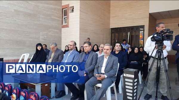 رزمایش توزیع ۵۵ هزار سبد تحصیلی در استان خراسان رضوی 