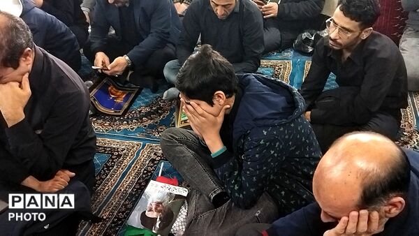 عزاداری مردم نیشابور برای شهادت رهبر عزیز انقلاب اسلامی 