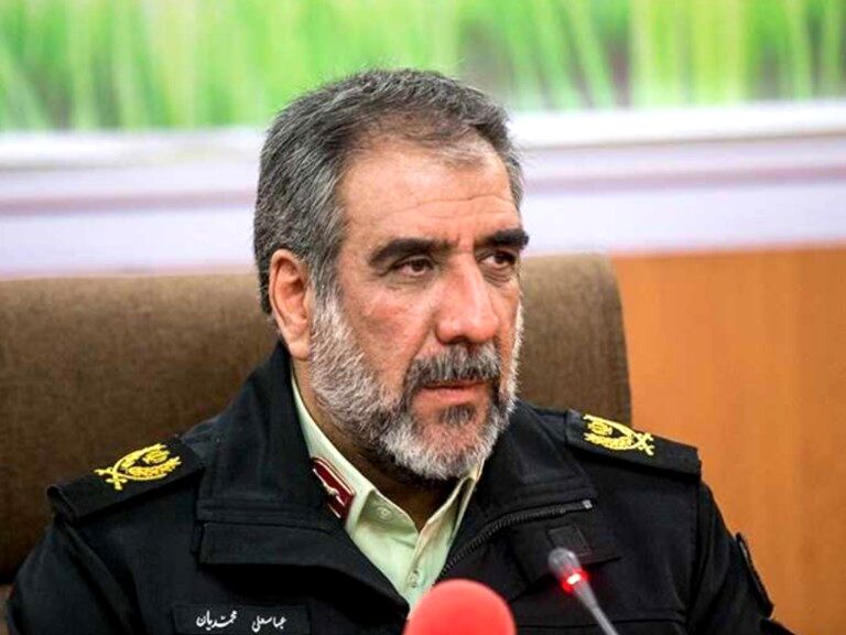 مردی که با زنجیر به مسافران اتوبوس حمله کرده بود، بازداشت شد