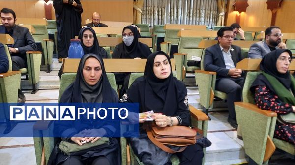 تجلیل از برگزیدگان پژوهشگر خراسانی در مشهد