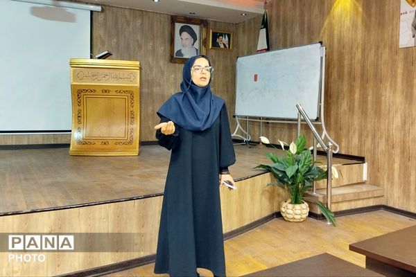 همایش همیاران مشاور با موضوع هدایت تحصیلی