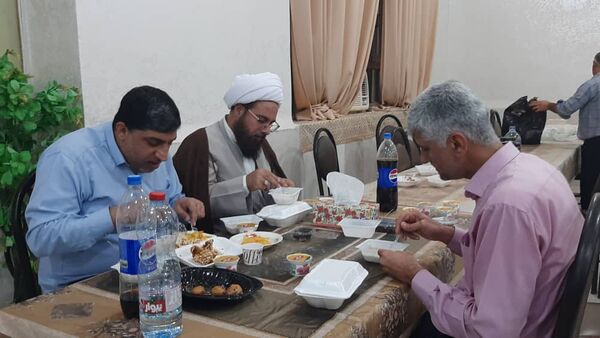ضیافت افطاری با حضور مدیران مدارس پارسیان