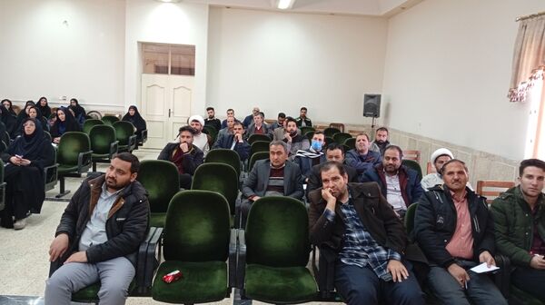 جلسه‌ ضمن خدمت با موضوع نماز و شیوه‌های نماز در بن