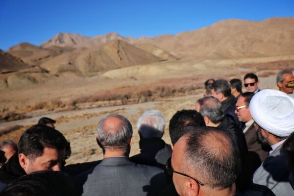 بازدید استاندار از مکان جانمایی شده برای احداث سد ۱۲ میلیون مکعبی دربند 
