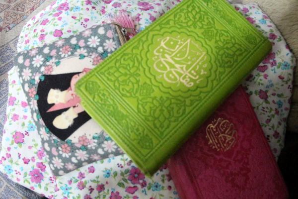 مراسم معنوی اعتکاف در مسجد الزهرا(س) قیامدشت