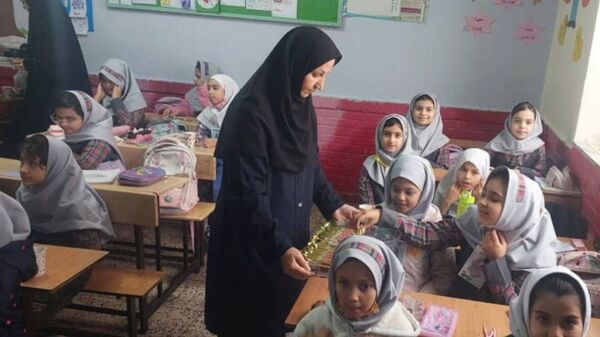 ایستگاه صلواتی در دبستان شهید غیور اصلی