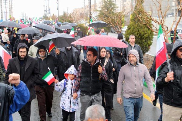 حضور حماسی مردم شهرستان پردیس در راهپیمایی روز قدس با وجود بارندگی