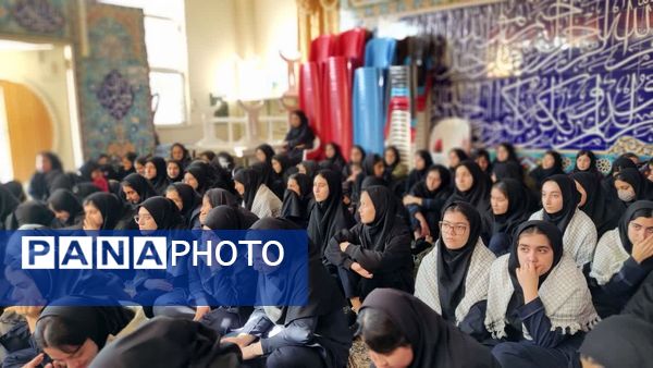 برگزاری آیین فاطمیه در دبیرستان نمونه دولتی حضرت زینب (س)