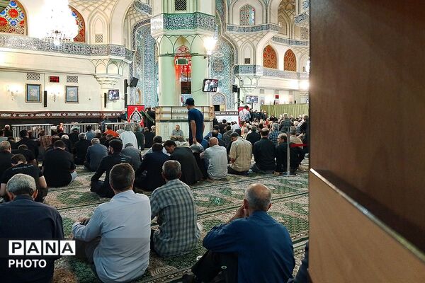 مراسم گرامیداشت رهبر شهید انقلاب در بارگاه ملکوتی حضرت عبدالعظیم حسنی (ع)