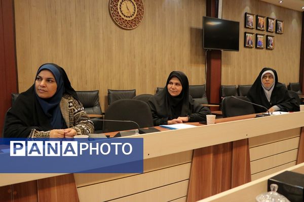 نشست بهسازی مدارس در بهارستان‌دو