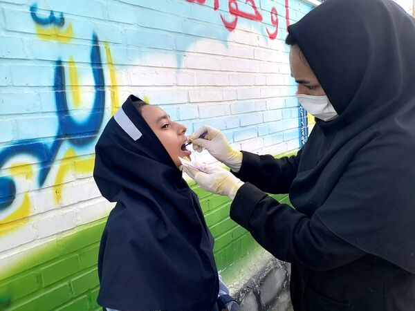 وارنیش فلوراید برای دانش آموزان دبستان ناهید نخودی 