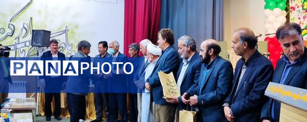 اولین همایش بزرگداشت مقام معلم ویژه فرهنگیان محله نبادان شهرستان ابرکوه