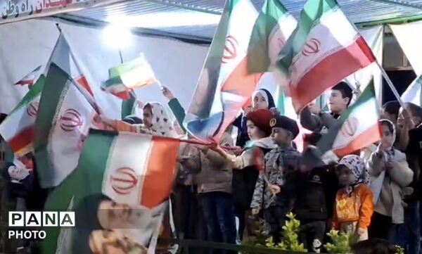 اجتماع عظیم مردمی در لحظات تحویل سال در شهرستان تربت جام