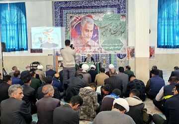 مراسم پنجمین سالگرد شهادت سردار دل‌ها در شهرستان هلیلان برگزار شد 