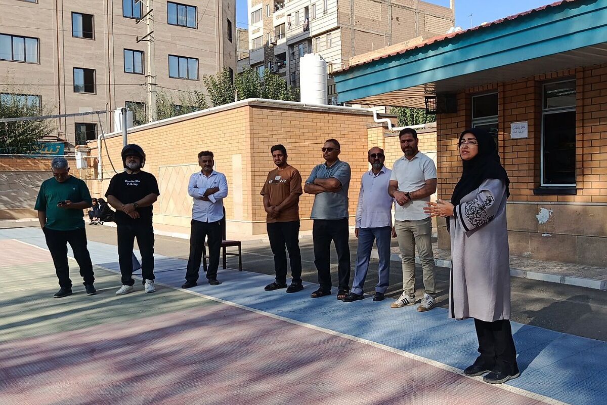  انتخابات الکترونیک انجمن اولیا و مربیان در دبیرستان‌ نمونه‌ دولتی ولایت 