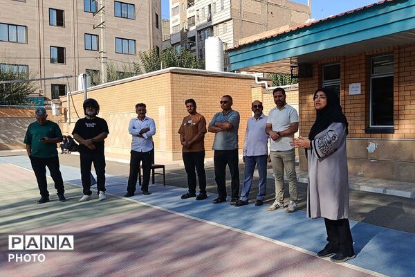  انتخابات الکترونیک انجمن اولیا و مربیان در دبیرستان‌ نمونه‌ دولتی ولایت 