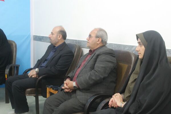 تجدید میثاق مدیر آموزش و پرورش گلوگاه با شهدا و دیدار با امام جمعه شهرستان 