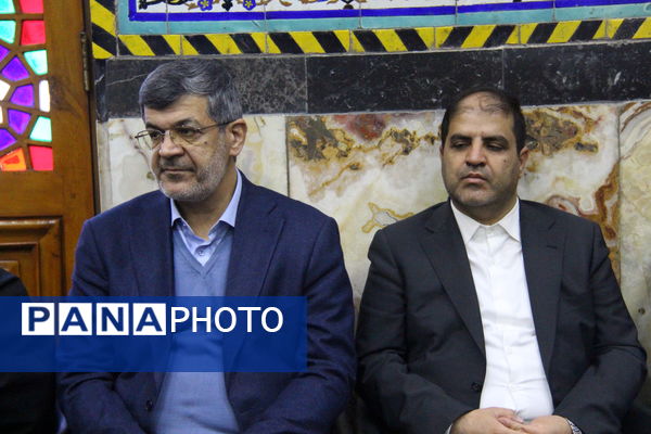 گرامیداشت حماسه ۹ دی در مسجد حظیره یزد