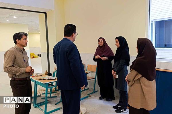 بازدید مدیران کل آموزش و پرورش و نوسازی مدارس از دبیرستان سبز فردوسی بجنورد