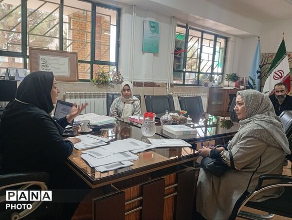 آغاز فرآیند ثبت‌نام دبیرستان فرزانگان ۵ ساوجبلاغ با ویژه برنامه «پروژه مهر» 