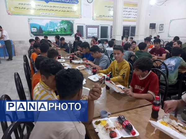 برگزاری اردوی تفریحی ـ زیارتی دبیرستان نمونه دولتی دانش به مقصد مشهد مقدس