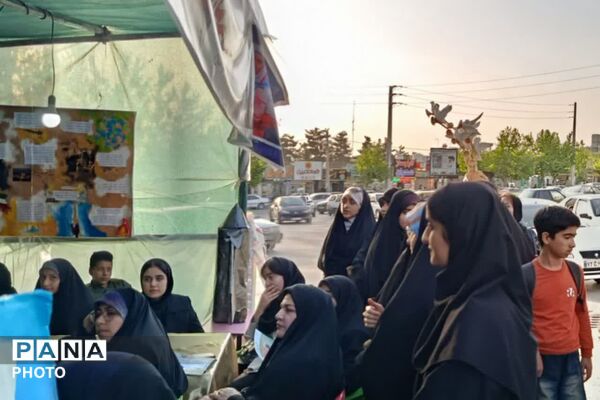 حضور مدیران و معاونان مدارس در پاتوق نوجوان مبارز و تقدیر از مدیران و معاونان مدارس