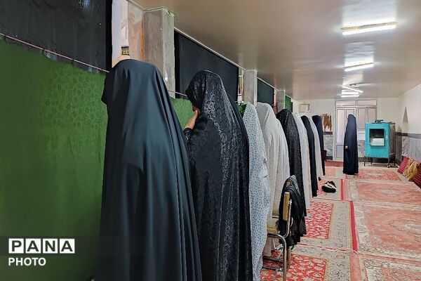 اقامه نماز عبادی سیاسی جمعه در نخستین روز از ماه محرم، مسجد جامع شهر بار