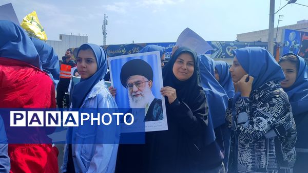 تجمع دانش‌آموزان کمیجانی‌ در محکومیت جنایات رژیم‌جعلی‌اسرائیل