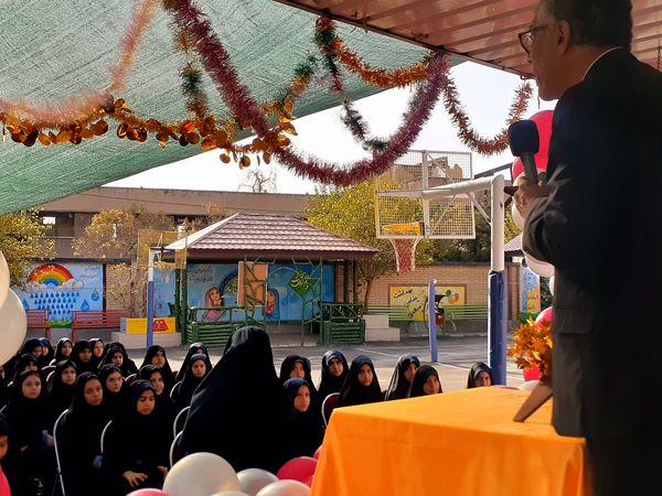 بازگشایی مدرسه غنچه ها ی انقلاب برای سالی پرنشاط