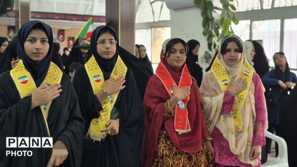 پیشتازان انقلاب در حسینیه بیت‌الزهرا(س)