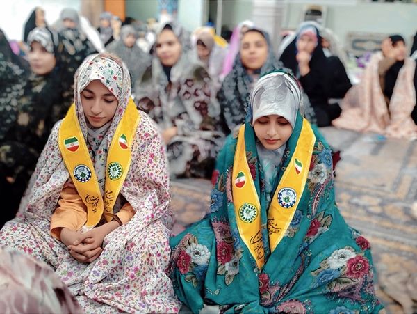 حضور پرشور دانش‌آموزان لرستانی در مراسم اعتکاف 