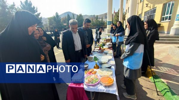 جشنواره غذای سالم در مدارس ناحیه ۶ مشهد