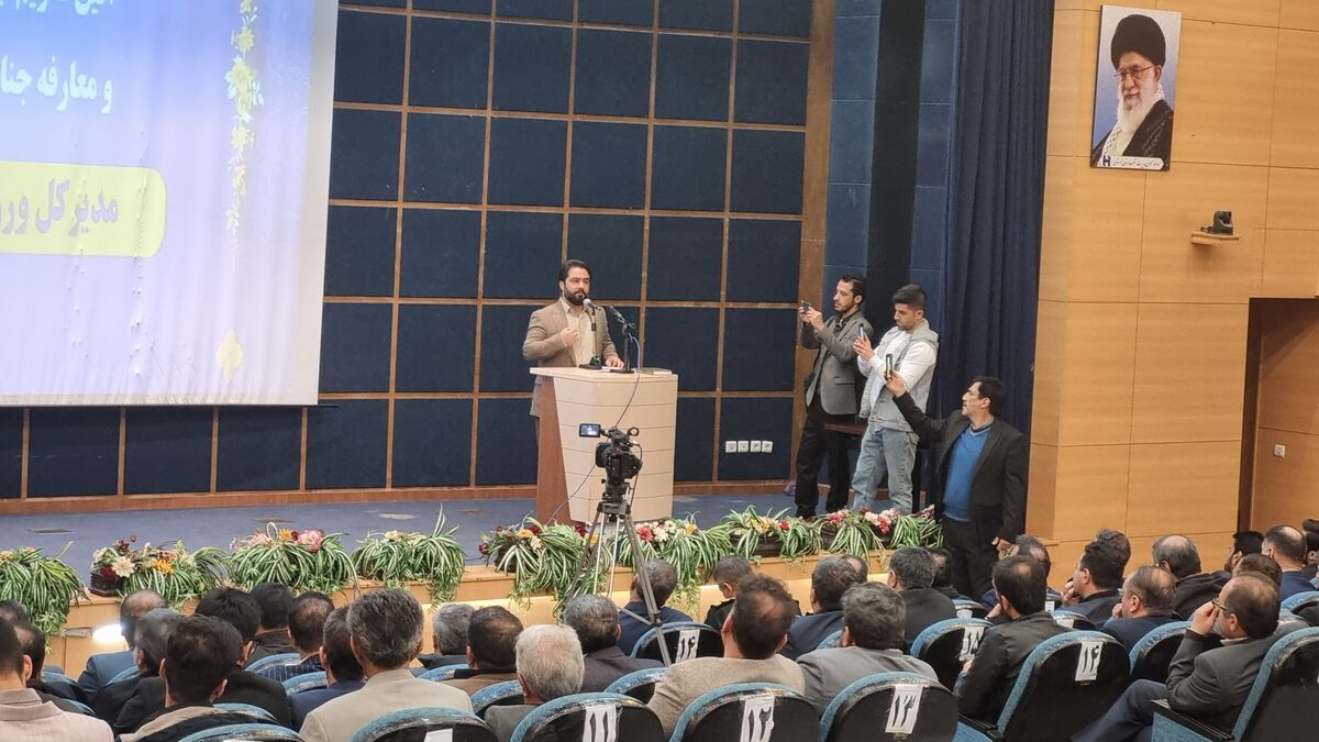  لزوم توجه به توسعه ورزش همگانی، قهرمانی و بانوان در لرستان
