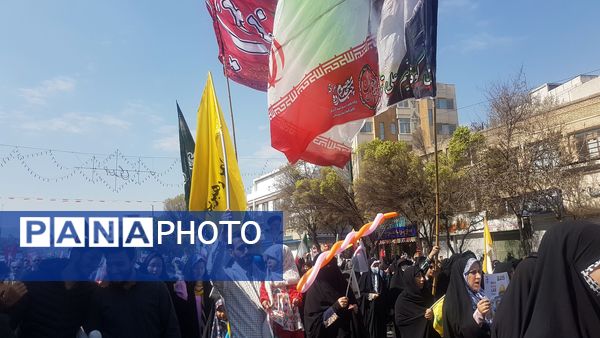 حضور پرشور و کوبنده مردم مشهد در راهپیمایی روز قدس