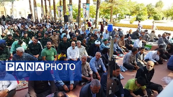 نماز جمعه در جوار شهدای بهشت فضل نیشابور 