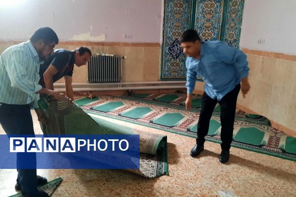 نمایشگاه هفته دفاع مقدس در دبیرستان ملاصدرا ناحیه دو شهرری 