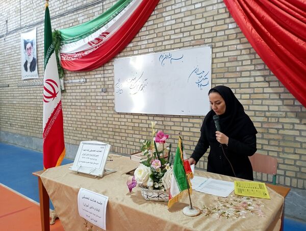 برگزاری جلسه آموزش خانواده با موضوع هدایت تحصیلی پایه نهم در قوچان