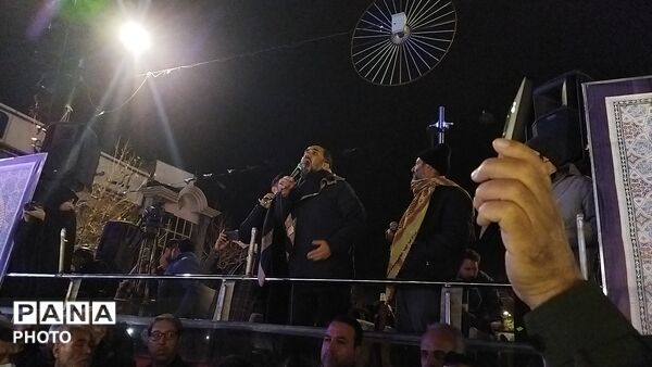 حماسه همچنان ادامه دارد 