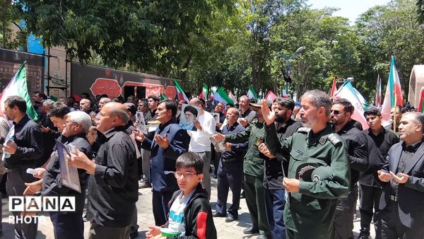 ویژه‌برنامه همگام با تشییع کنندگان آقای شهید ایران در اهر