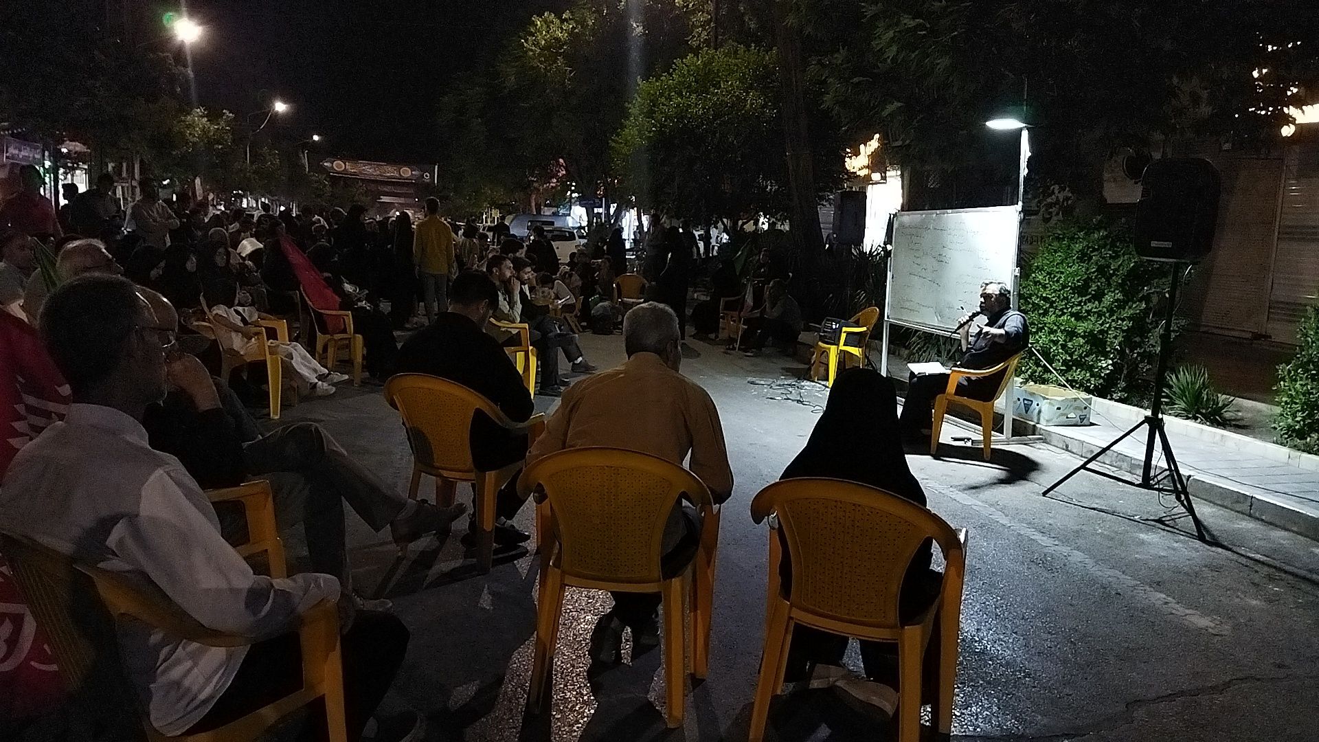 کافه گفتگوی حسینیه امام خمینی در شب صد و شصت و پنجم 