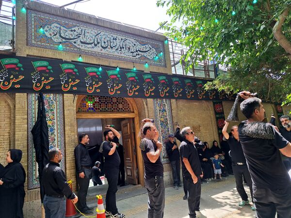 مراسم عاشورای حسینی در انگورستان ملک اصفهان
