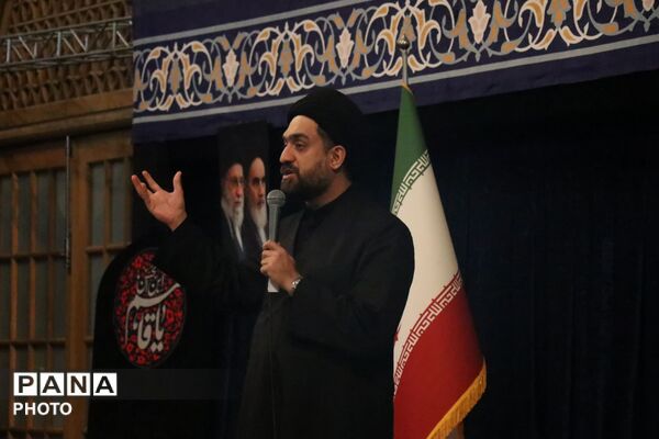 طنین «احلی من العسل» در حرم؛ عهد دوباره نوجوانان با عاشورا