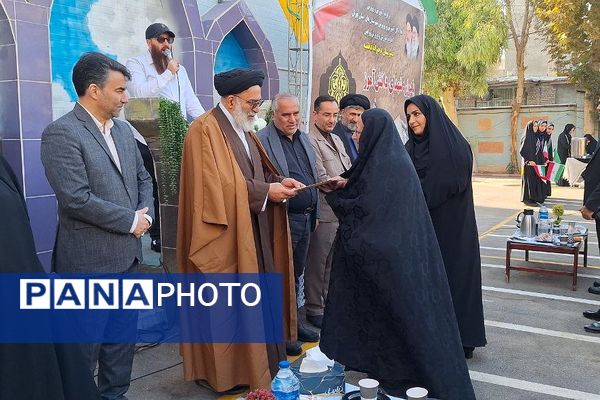 عطر ایثار در مدرسه فاطمیه ورامین پیچید