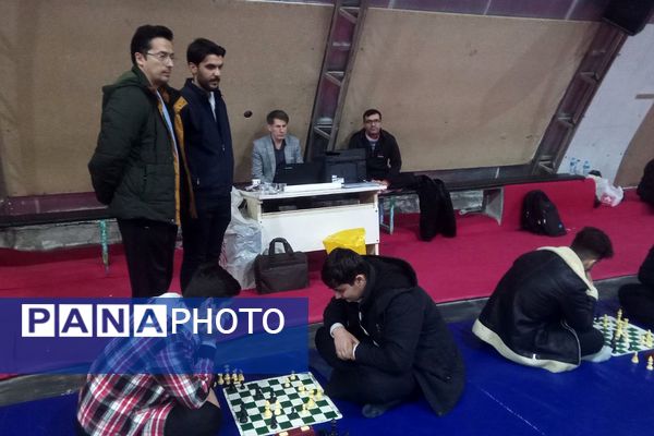 برگزاری مسابقات شطرنج دانش‌آموزی در بهارستان ۲