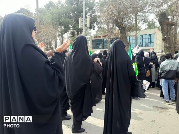 راهپیمایی روزجهانی قدس باحضور پرشور مردم در شهرستان نیشابور