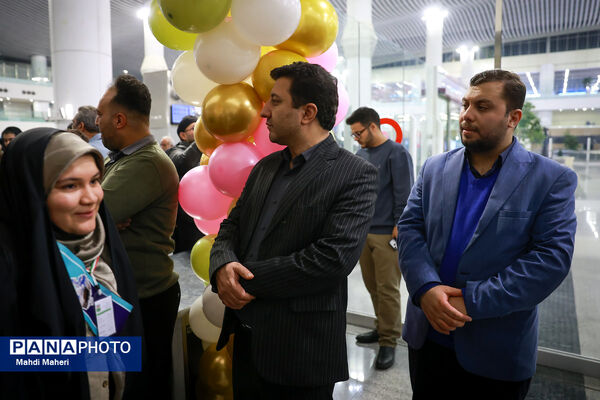 بدرقه آخرین کاروان دانش‌آموزان عمره‌گزار از ایستگاه پروازی تهران