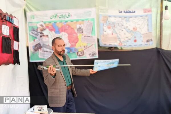 حضور مدیران و معاونان مدارس در پاتوق نوجوان مبارز و تقدیر از مدیران و معاونان مدارس