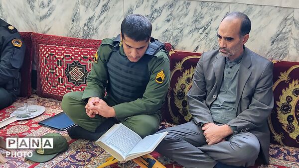 محفل انس با قرآن کریم به مناسبت چهلم شهادت قائد امت در شهر بار نیشابور 